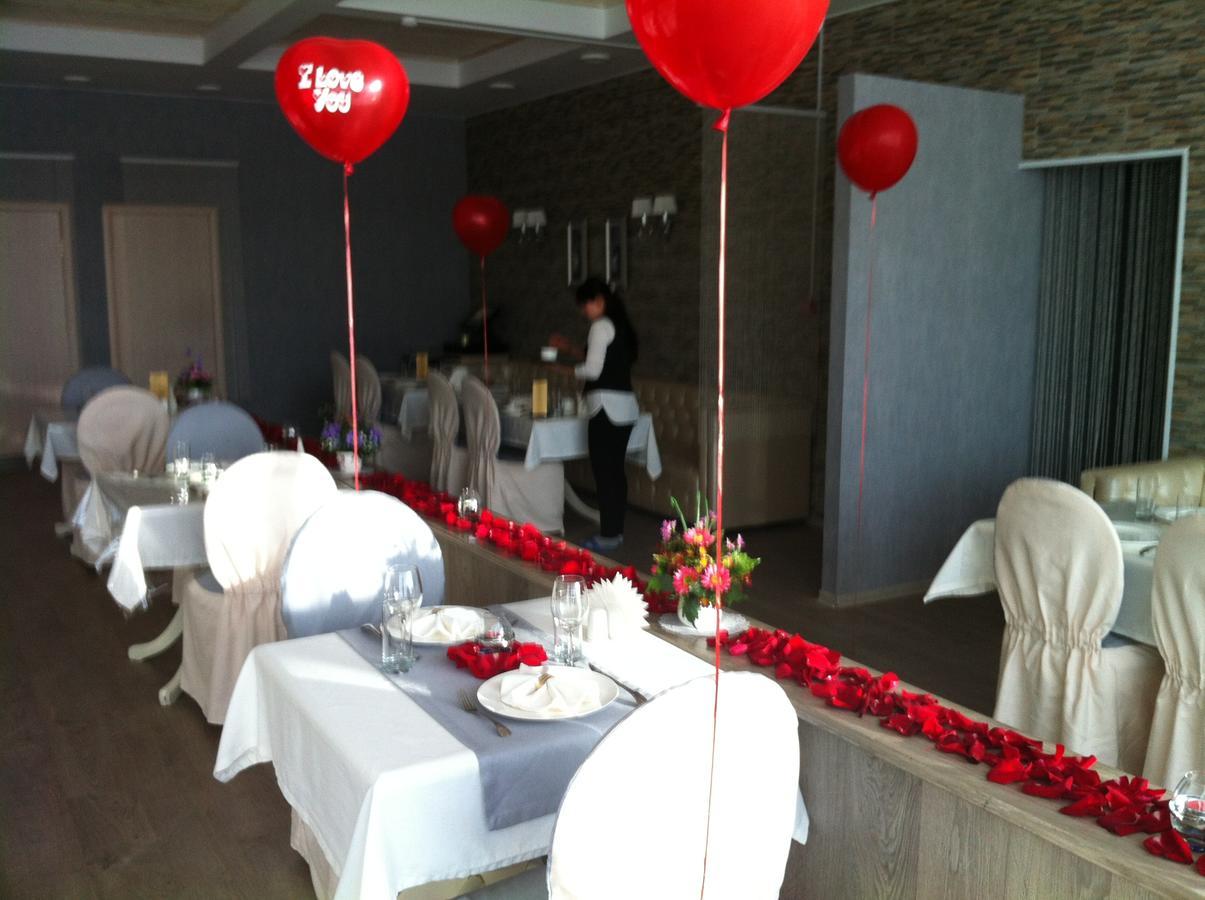Hotel & Fitness Center Mandarin Aktav Dış mekan fotoğraf